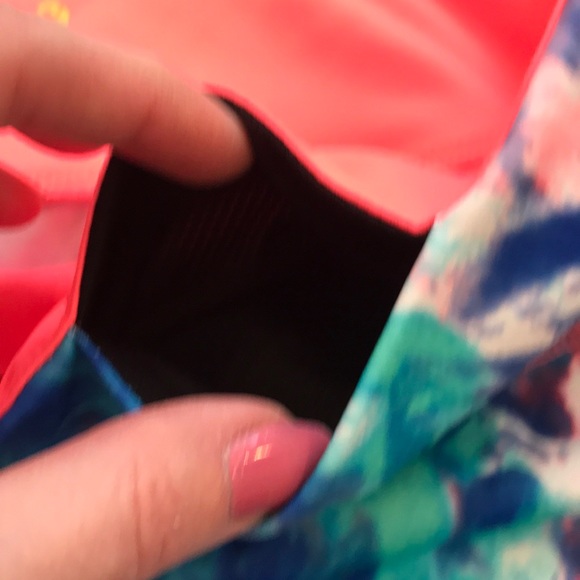 Xersion Fitted Workout Capris Size L - Picture 5 of 9